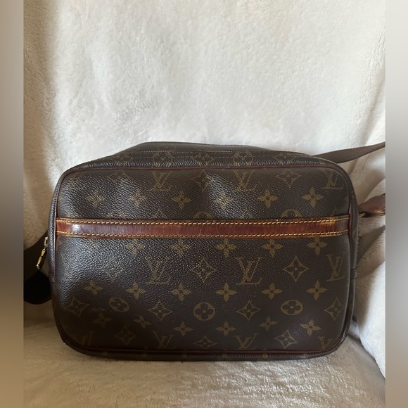 LOUIS VUITTON Monogram Double Zip Crossbody Bag-Great Condition-Adjustable strap - Picture 1 of 8